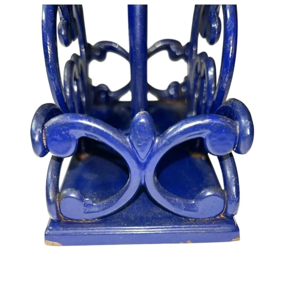 Cast Iron Enamel Napkin S&P Holder Cobalt Blue Scroll Country Farmhouse Cottage